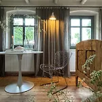 Dom Na Krzewiu Couette-café