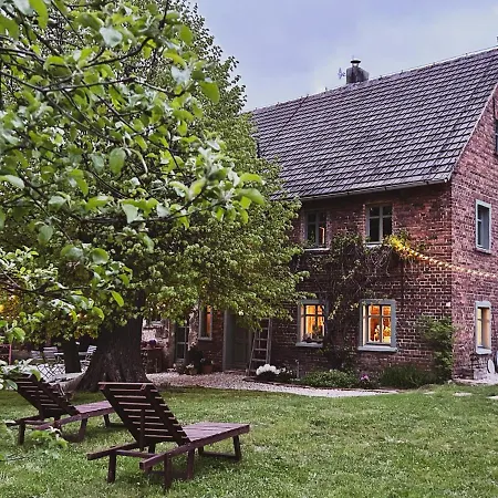 ベッド・アンド・ブレックファスト Dom Na Krzewiu