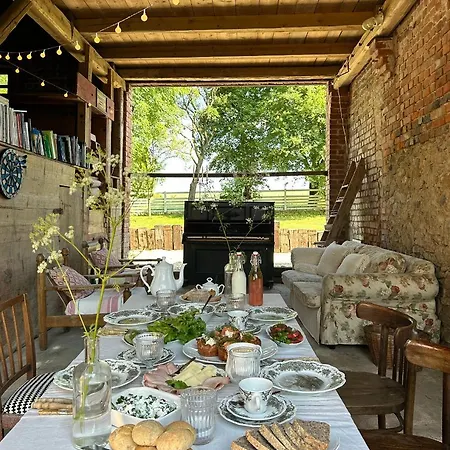 Bed & Breakfast Dom Na Krzewiu 3*