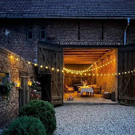 ベッド・アンド・ブレックファスト Dom Na Krzewiu