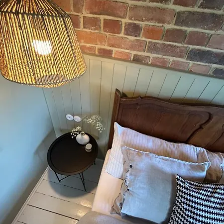 ベッド・アンド・ブレックファスト Dom Na Krzewiu 3*