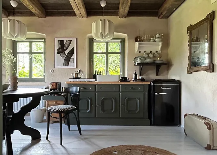 Dom Na Krzewiu Gryfow Slaski