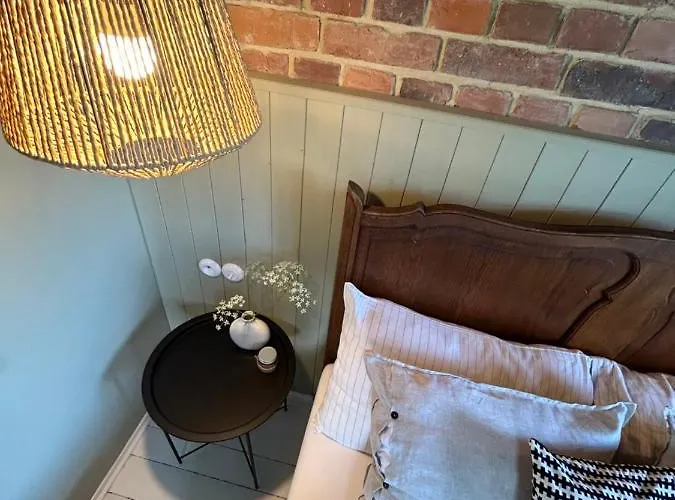 Bed & Breakfast Dom Na Krzewiu 3*