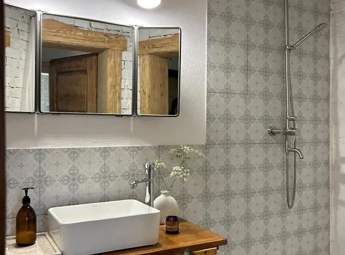 Bed & Breakfast Dom Na Krzewiu 3*